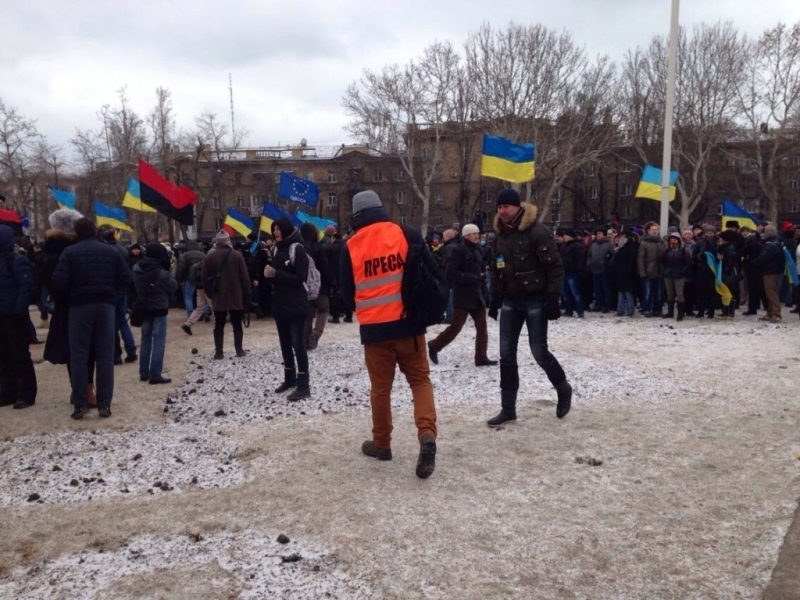 Сторонники действующей власти и их противники собрались под обладминистрацией в Одессе