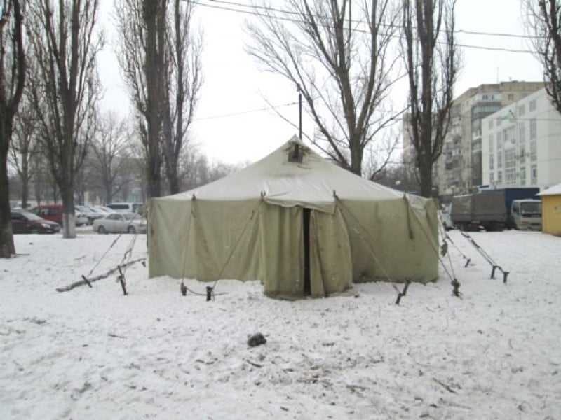 Спасатели развернули новые пункты обогрева в Одессе (фото)