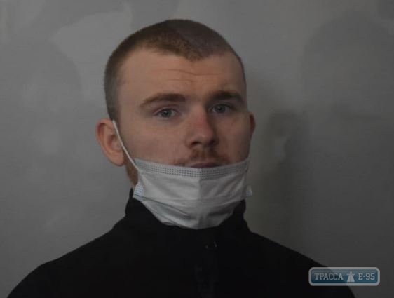 Обвиняемый в убийстве Даши Лукьяненко совершил попытку самоубийства в зале суда. Видео. ОБНОВЛЕНО