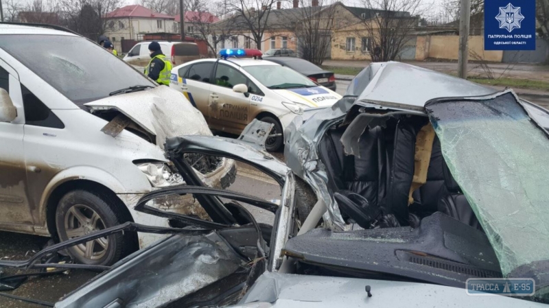 Девушка погибла в ДТП в Одессе. Видео