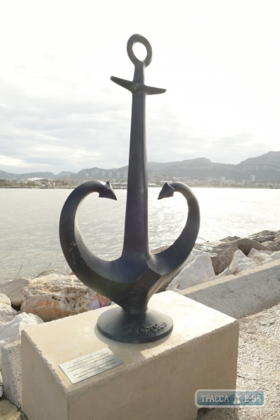 Одесский туристический символ якорь-сердце отправится в Геную