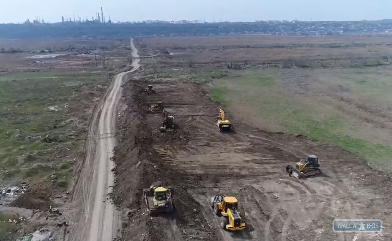 Строительство дороги в Одесский порт стартовало. Видео