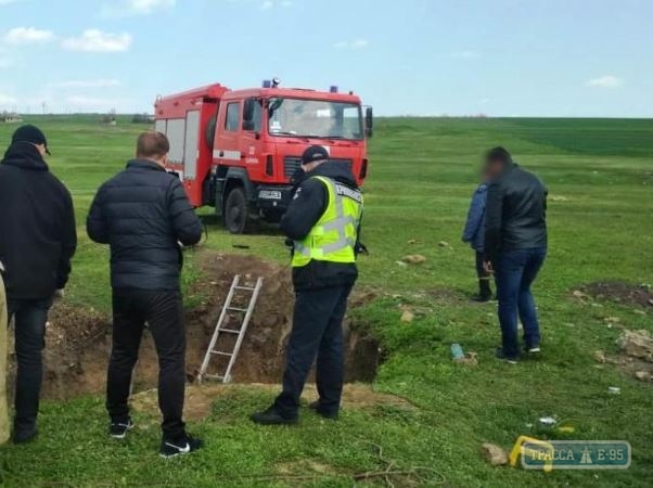 Четыре трупа лежали в колодце в Одесской области 