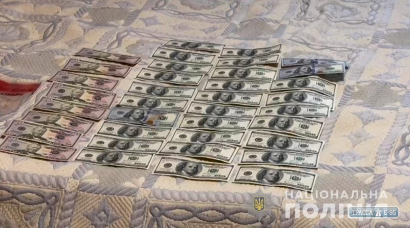 Аферисты в Одессе скупали автомобили за фальшивые деньги