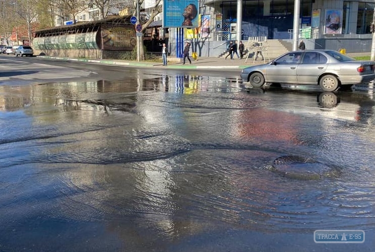 Центр Черноморска оказался под водой 