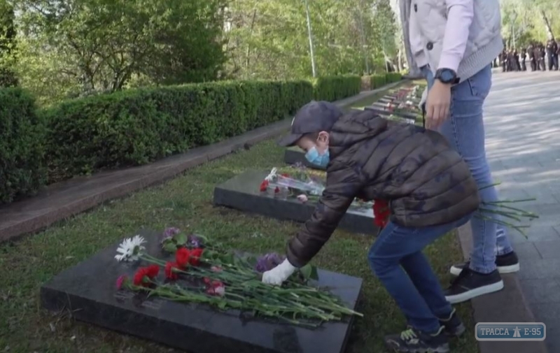 «Город-герой Одесса гордится своей историей», - Труханов поздравил одесситов с Днем Победы. Видео