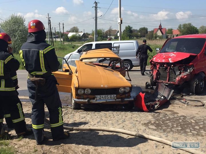 Многодетная мать погибла в аварии под Одессой. ОБНОВЛЕНО. Видео