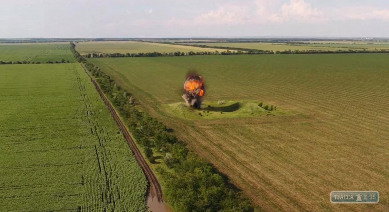 Пиротехники взорвали боеприпасы, обнаруженные возле курорта Одесской области