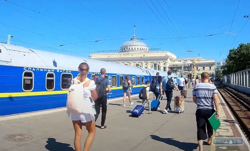 Блогер показал изнутри элитный поезд из Киева в Одессу. Видео