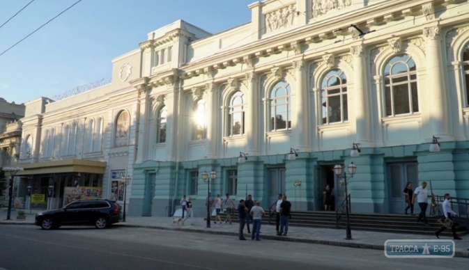 Украинский театр открылся в Одессе после реставрации. Видео