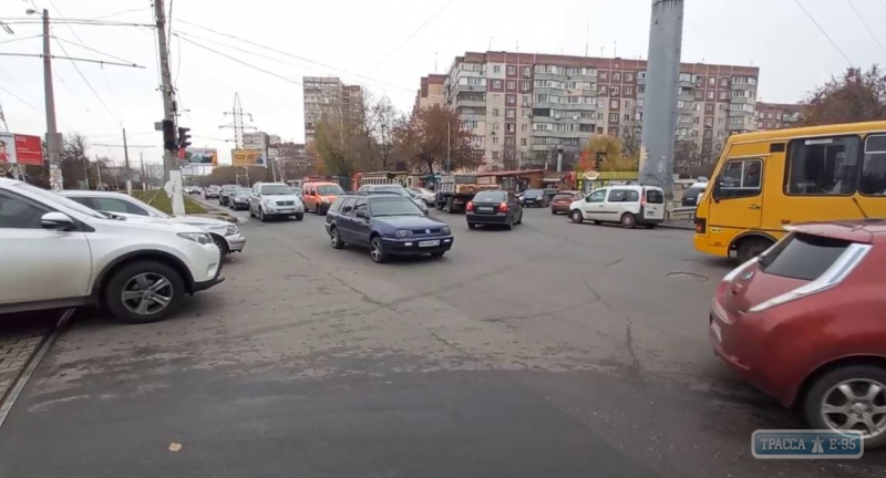 Светофоры отключены во многих районах Одессы