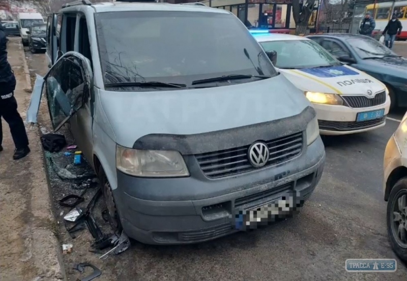 Пьяный водитель наехал на патрульного в Одессе. Видео