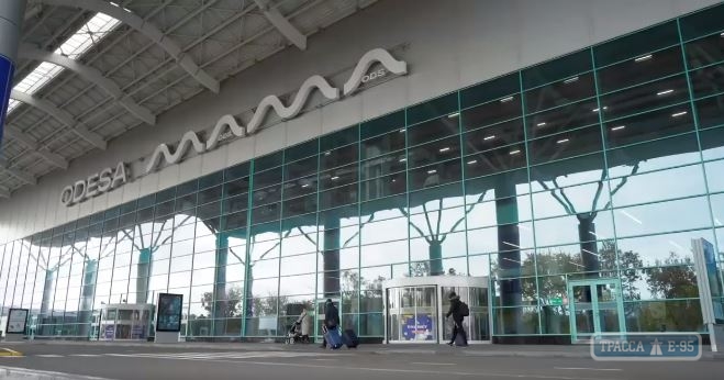 Аэропорт и два суда якобы заминировали в Одессе 
