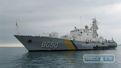 Российский дрон атаковал корабль украинских пограничников