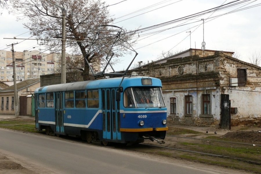 Одесские спасатели ликвидировали пожар в трамвае