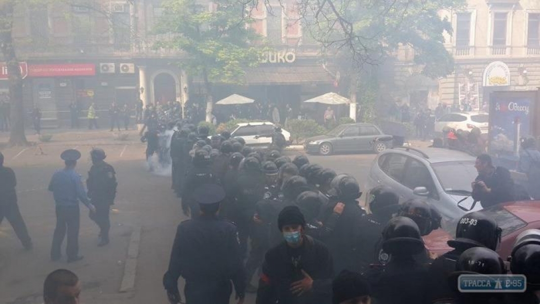 Милиция задержала более 130 участников массовых столкновений в Одессе