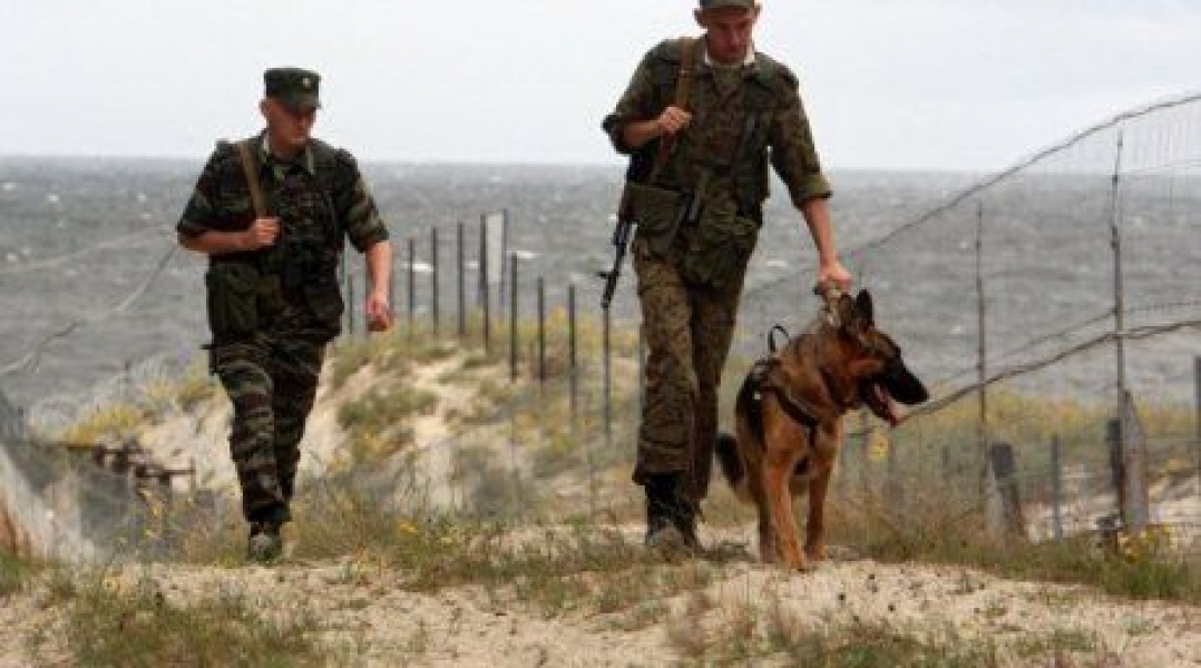 Трое сержантов сбежали с автоматами из военной части в Чабанке Одесской области