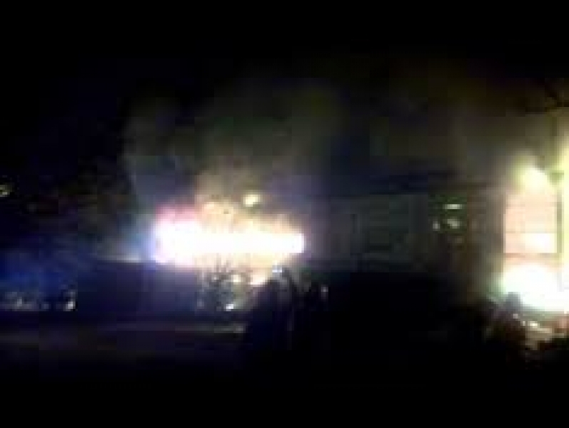 Неизвестные сожгли отделение банка Коломойского в Одессе