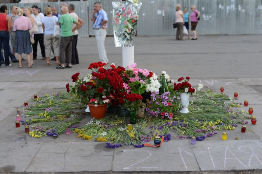 10 мая можно. Памятник жертвам 2 мая. Одесса 2 мая фото погибших куликовцев.