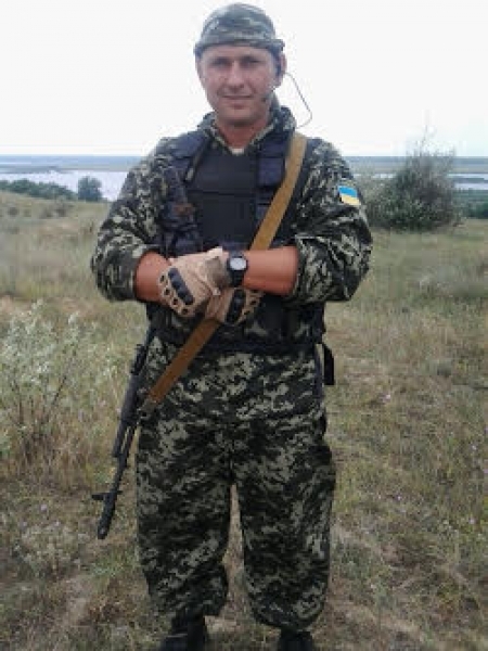 Жители райцентра Фрунзовка на Одесщине похоронили земляка, погибшего в зоне АТО