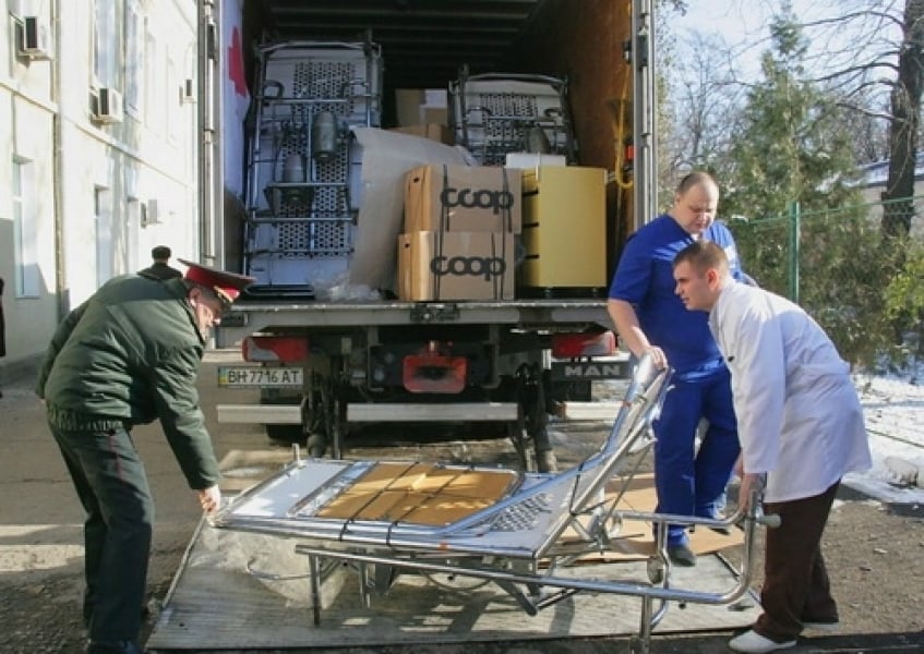 Швейцарский бизнесмен купил современные кровати раненым бойцам, находящимся в Одесском госпитале