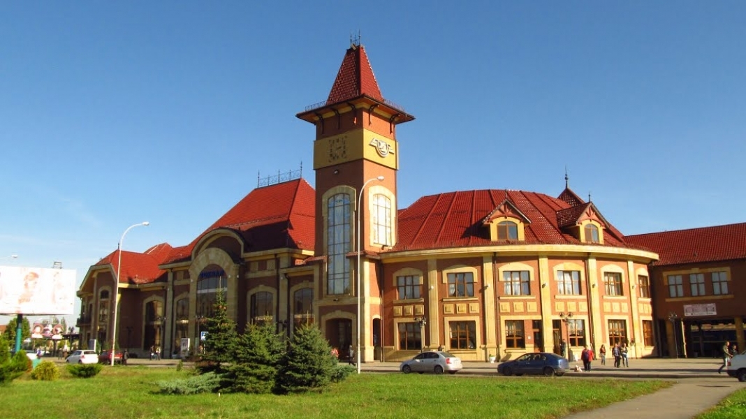 Поезда из Одессы в Черновцы и Ужгород пока не отменили – ОЖД 