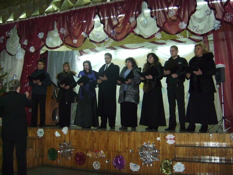 Артисты Одесской филармонии провели рождественский концерт в колонии (фото)