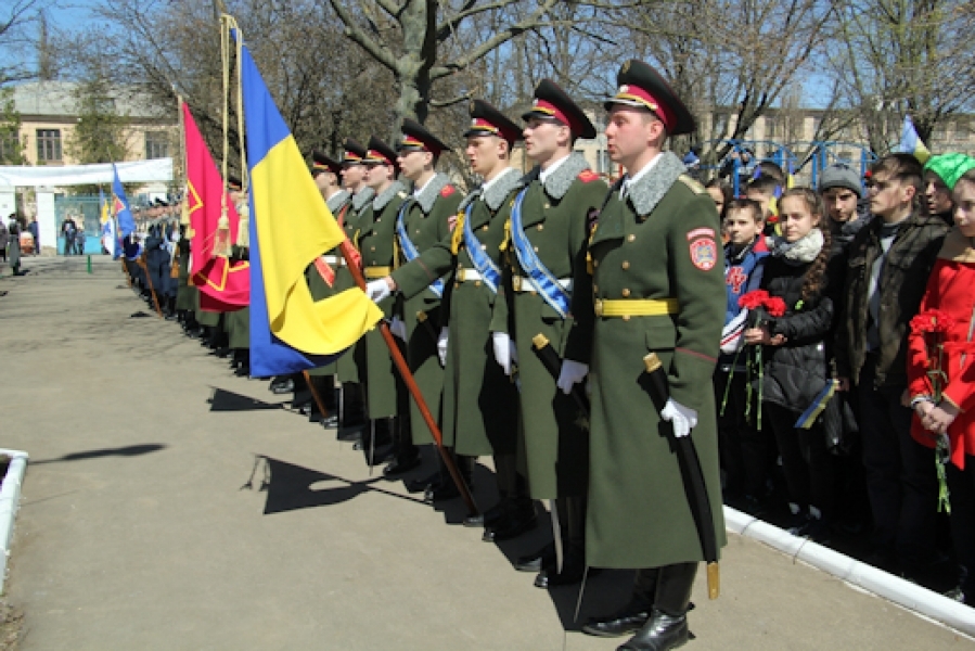 Одесские ветераны ко Дню освобождения сажали деревья в сквере Партизанской славы (фото)