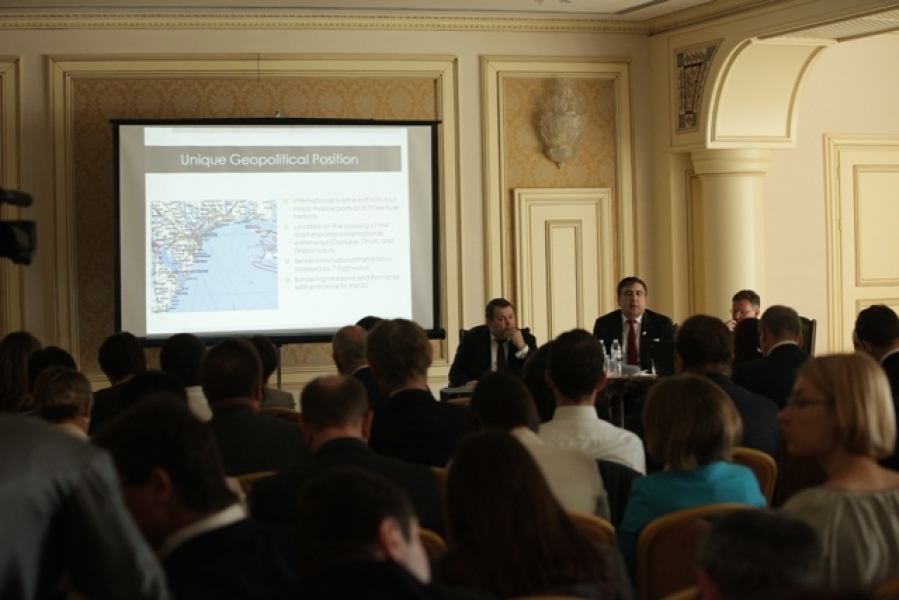 Саакашвили презентовал стратегию развития Одесской области с привлечением международных организаций