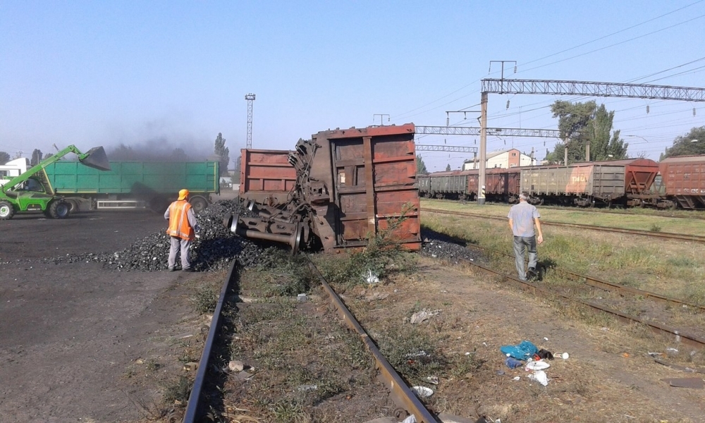 Товарный вагон перевернулся в Белгороде-Днестровском (фото)