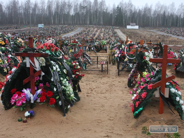 Одесский горсовет прирезал кусок к Западному кладбищу за счет территории бывшего аэродрома