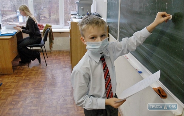 Одесситы собрали более 11 тыс. подписей за продление карантина в школах