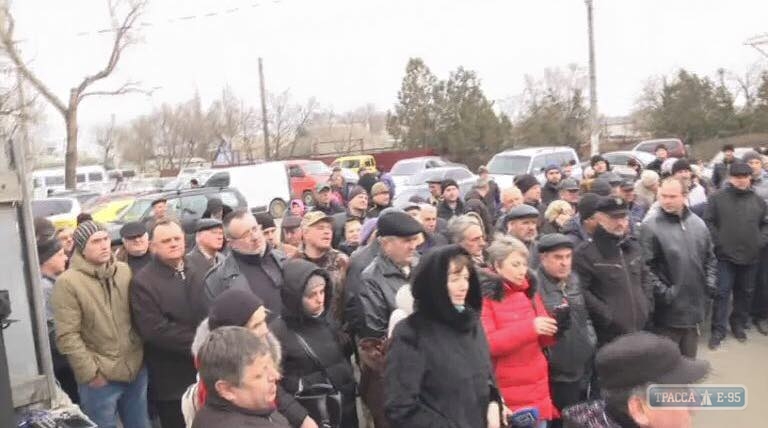 Полиция займется бандой, в течение года терроризирующей пгт под Одессой