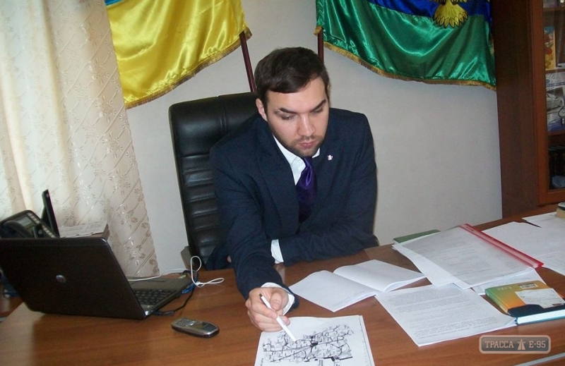 Бывшее руководство Фрунзовского района обвиняет ставленника Саакашвили во лжи и самохвальстве