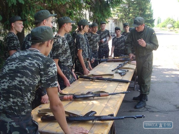 Бывшая воинская часть в Раздельнянском районе снова примет школьный военно-патриотический лагерь