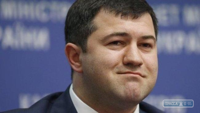Главный налоговик подал в суд на Саакашвили и требует публичных извинений и 1 млн. грн. компенсации