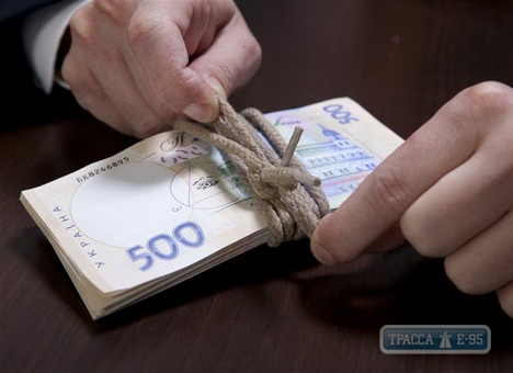 Налоговик из Ивановского района Одесской области попался на крупной взятке